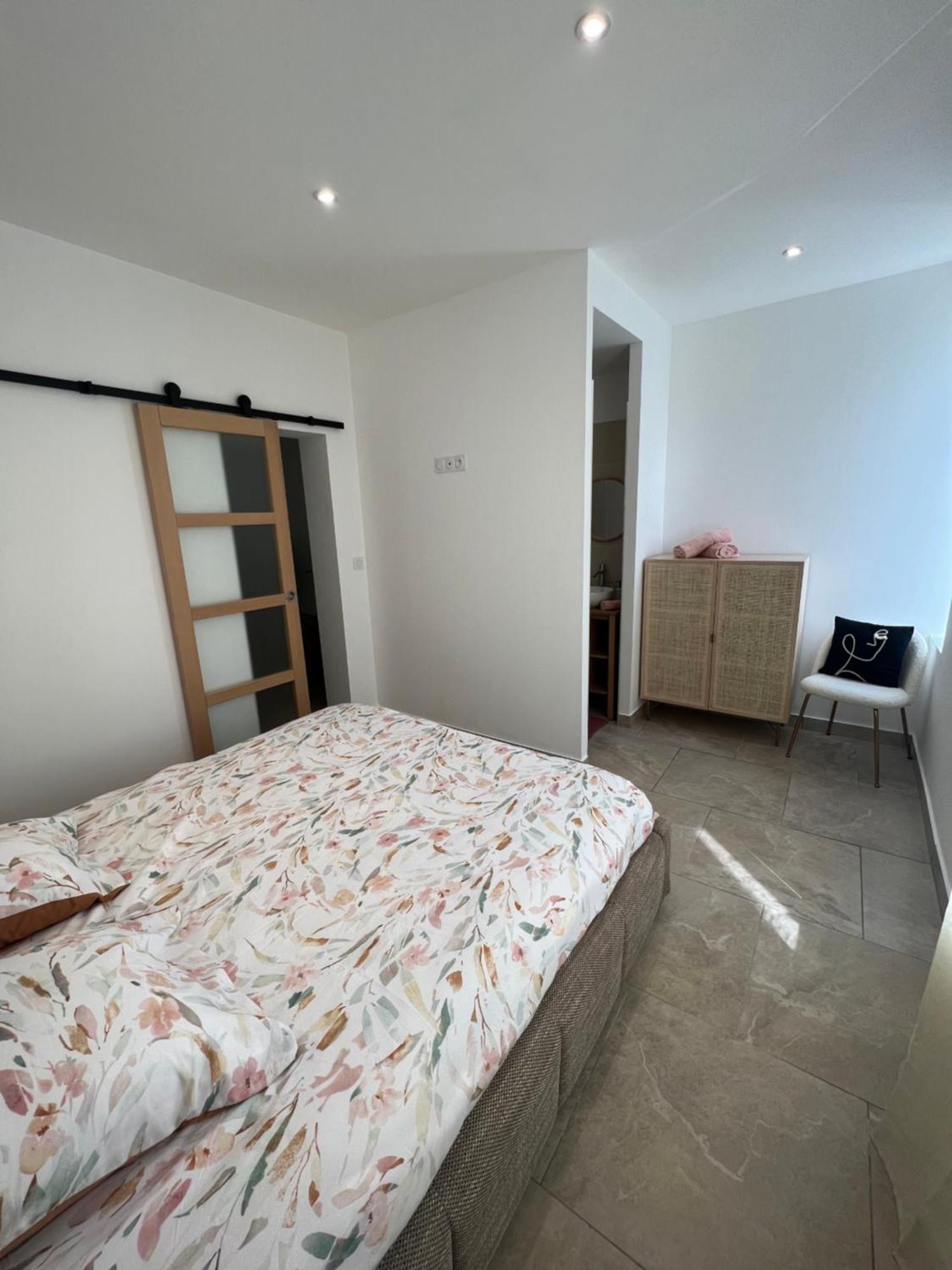 Le Jean Jaures Arrivee Autonome Apartment Vierzon Luaran gambar
